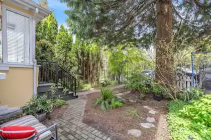 1016 E Pender Street, Vancouver, BC, Vancouver — Single Family Residence for sale