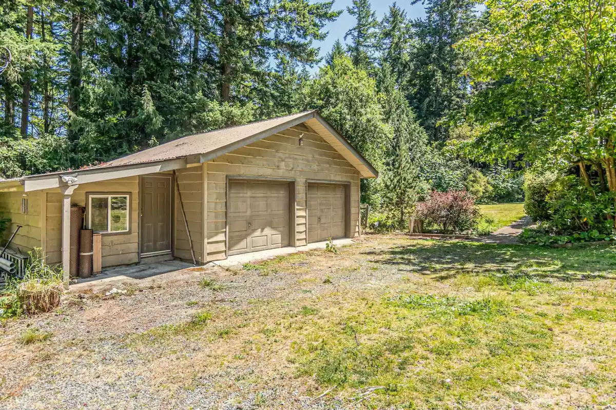 Outdoor Kitchen Photo of 211 Morgan Road, Galiano Island, BC