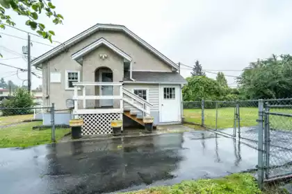 33884 Mayfair Avenue, Abbotsford, BC, Abbotsford — Single Family Residence for sale