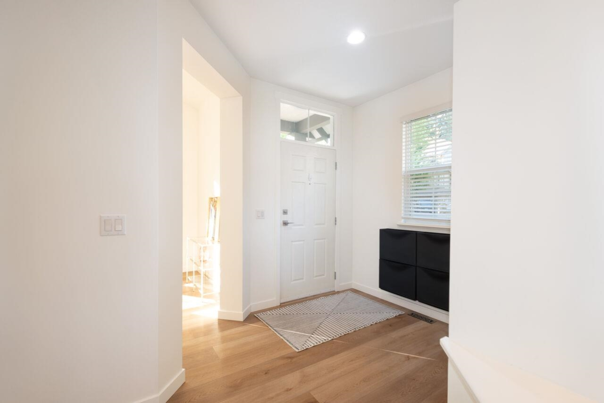 Living Room Photo of 28 Alder Drive, Port Moody, BC