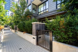 3932 Dumfries Street, Vancouver, BC