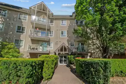 312 8110 120a Street, Surrey, BC, Surrey — Apartment/Condo for sale