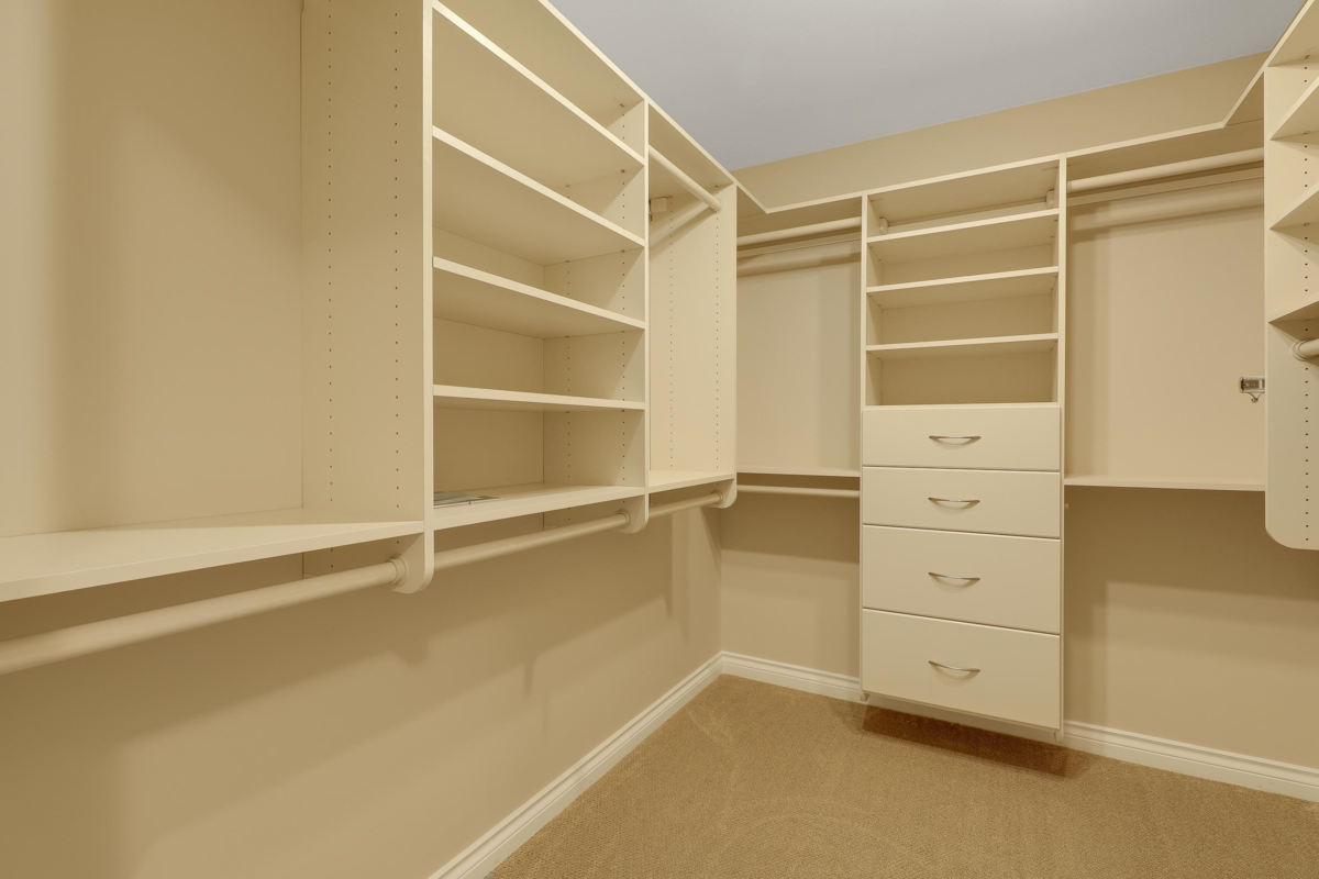 Laundry Room Photo of 301 1330 Hunter Road, Delta, BC