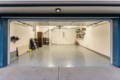 Hallway Photo of 25 14462 61a Avenue, Surrey, BC