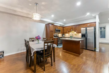 25 14462 61a Avenue, Surrey, BC, Surrey — Townhouse for sale