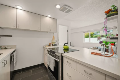 2 1235 W 10th Avenue, Vancouver, BC, Vancouver — Apartment/Condo for sale