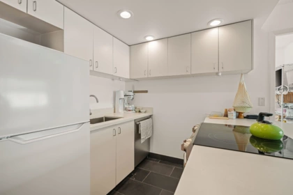 2 1235 W 10th Avenue, Vancouver, BC, Vancouver — Apartment/Condo for sale