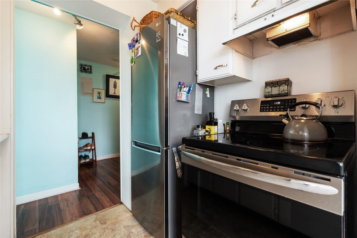 Pantry Photo of 2402 1850 Comox Street, Vancouver, BC