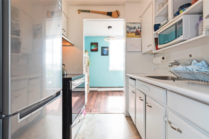 Breakfast Nook Photo of 2402 1850 Comox Street, Vancouver, BC