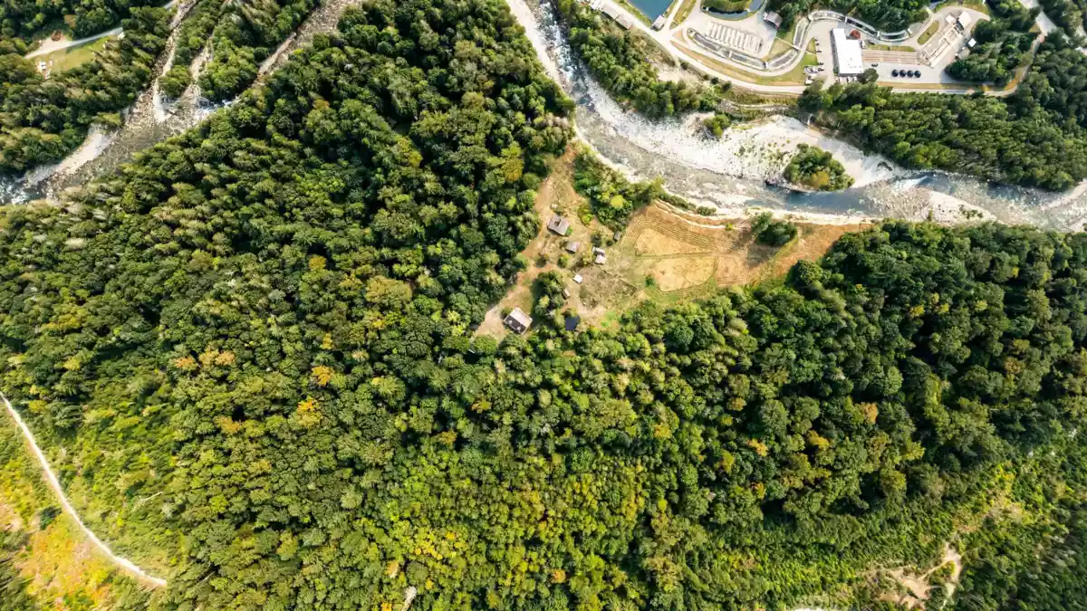 Entry Foyer Photo of 55270 Chilliwack Bench Fsr Road, Chilliwack, BC