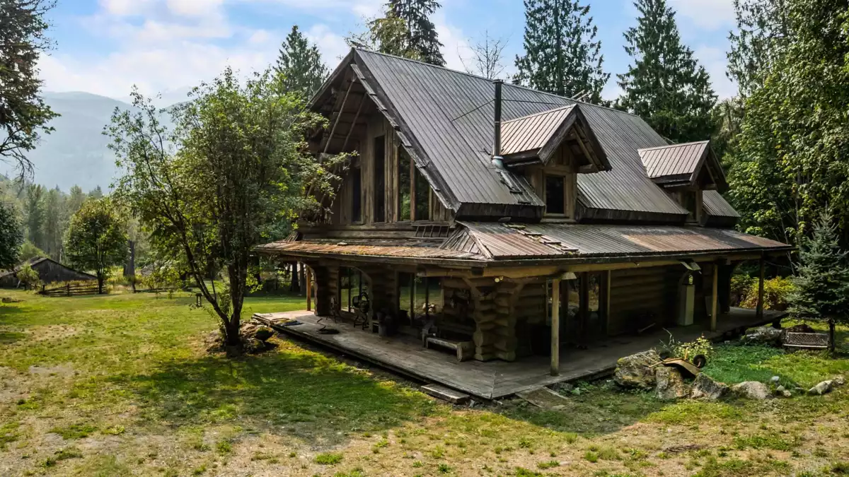 Exterior Front Photo of 55270 Chilliwack Bench Fsr Road, Chilliwack, BC