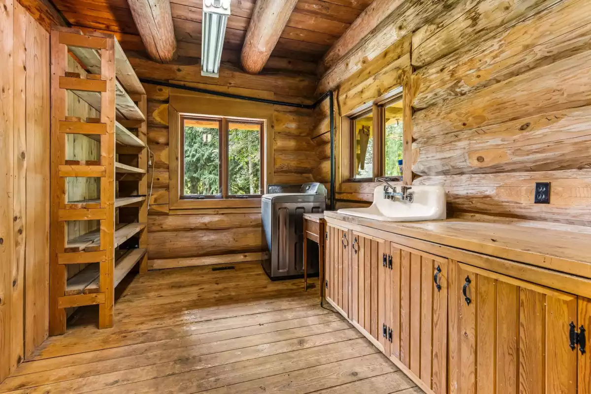 Primary Bathroom Photo of 55270 Chilliwack Bench Fsr Road, Chilliwack, BC