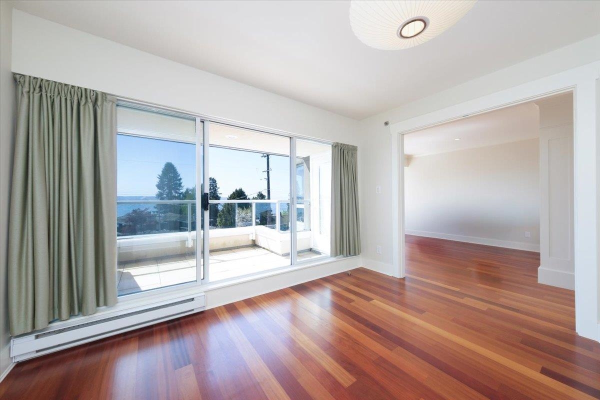 Bedroom 4 Photo of 302 2455 Bellevue Avenue, West Vancouver, BC