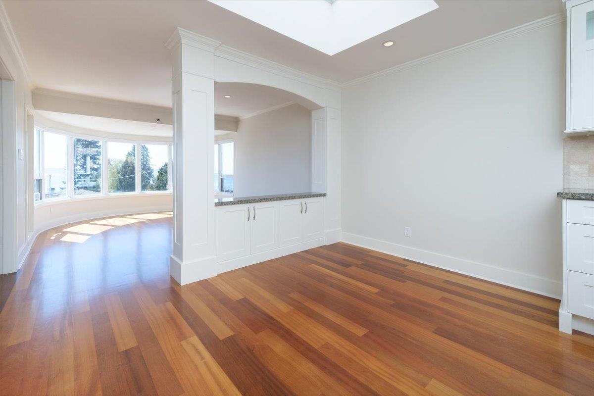 Mudroom Photo of 302 2455 Bellevue Avenue, West Vancouver, BC