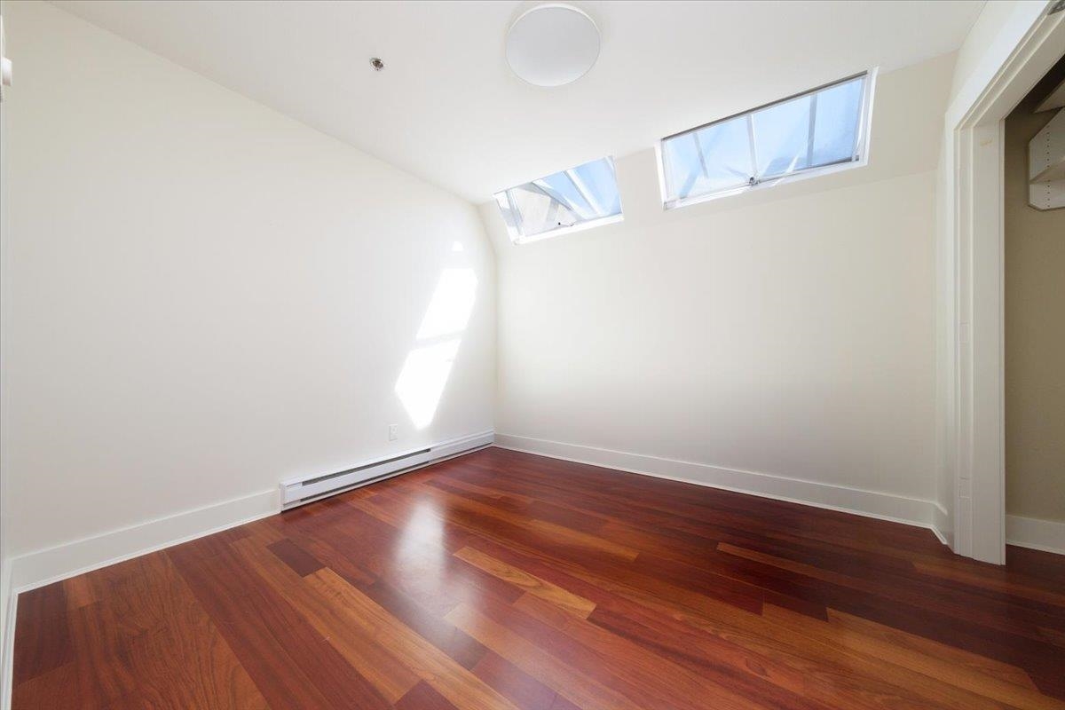 Office / Den Photo of 302 2455 Bellevue Avenue, West Vancouver, BC