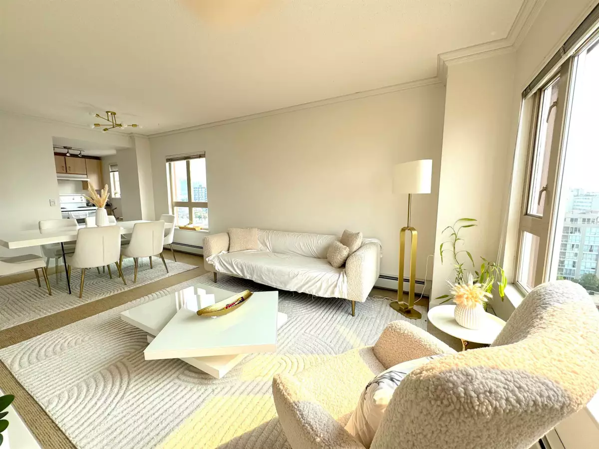 Family Room Photo of 1503 121 W 15th Street, North Vancouver, BC