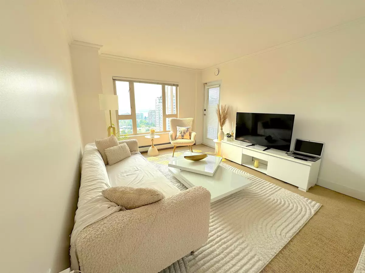 Living Room Photo of 1503 121 W 15th Street, North Vancouver, BC