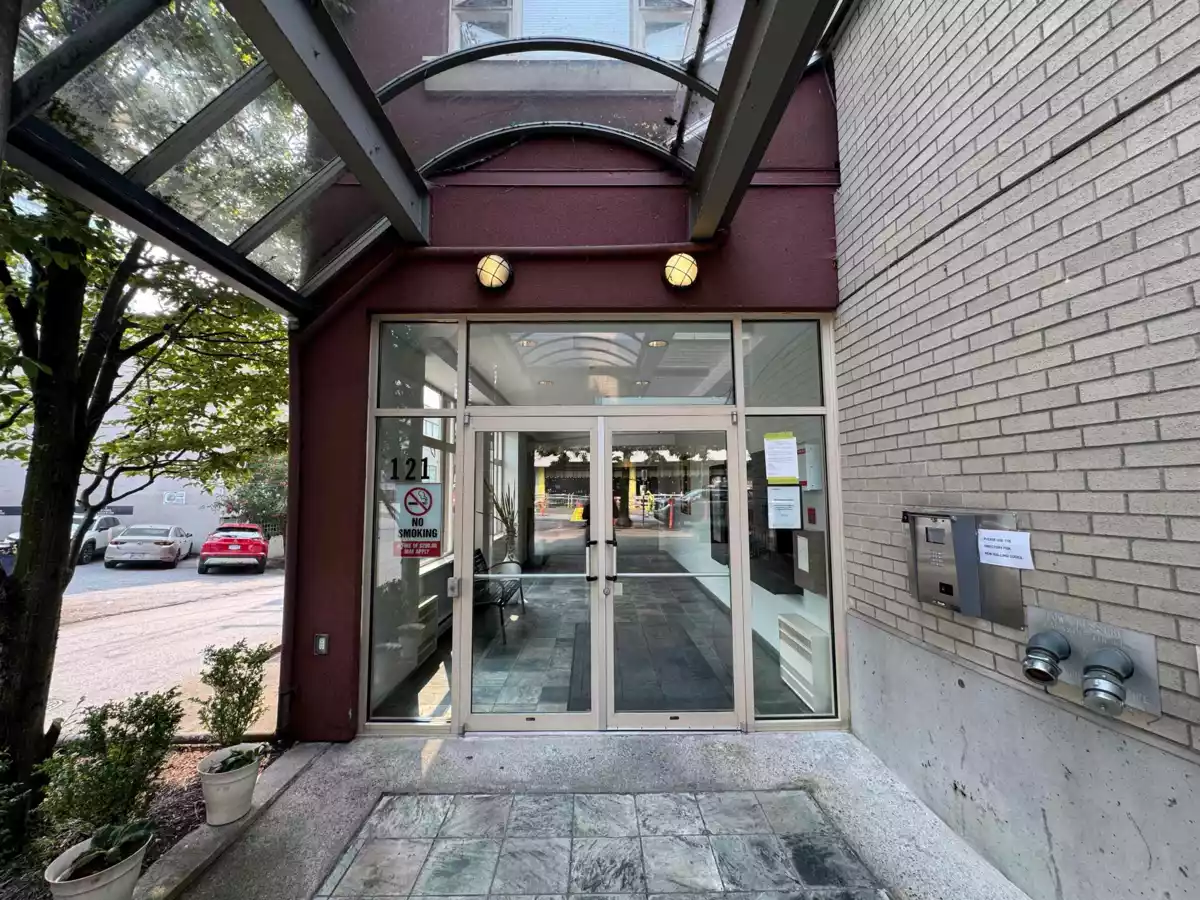 Office / Den Photo of 1503 121 W 15th Street, North Vancouver, BC