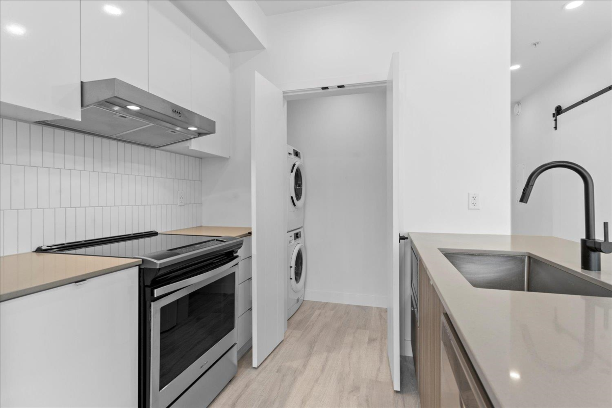 Bedroom 2 Photo of 509 32838 Landeau Place, Abbotsford, BC