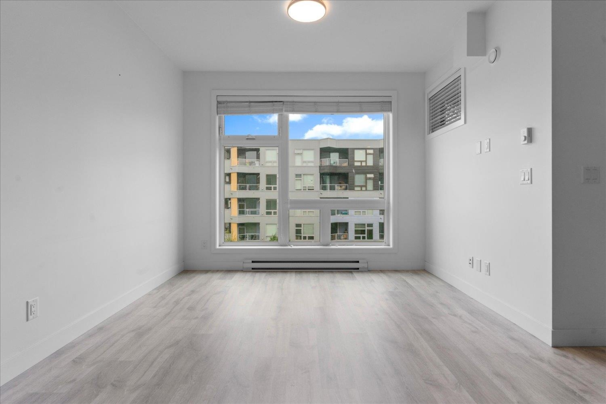 Dining Area Photo of 509 32838 Landeau Place, Abbotsford, BC
