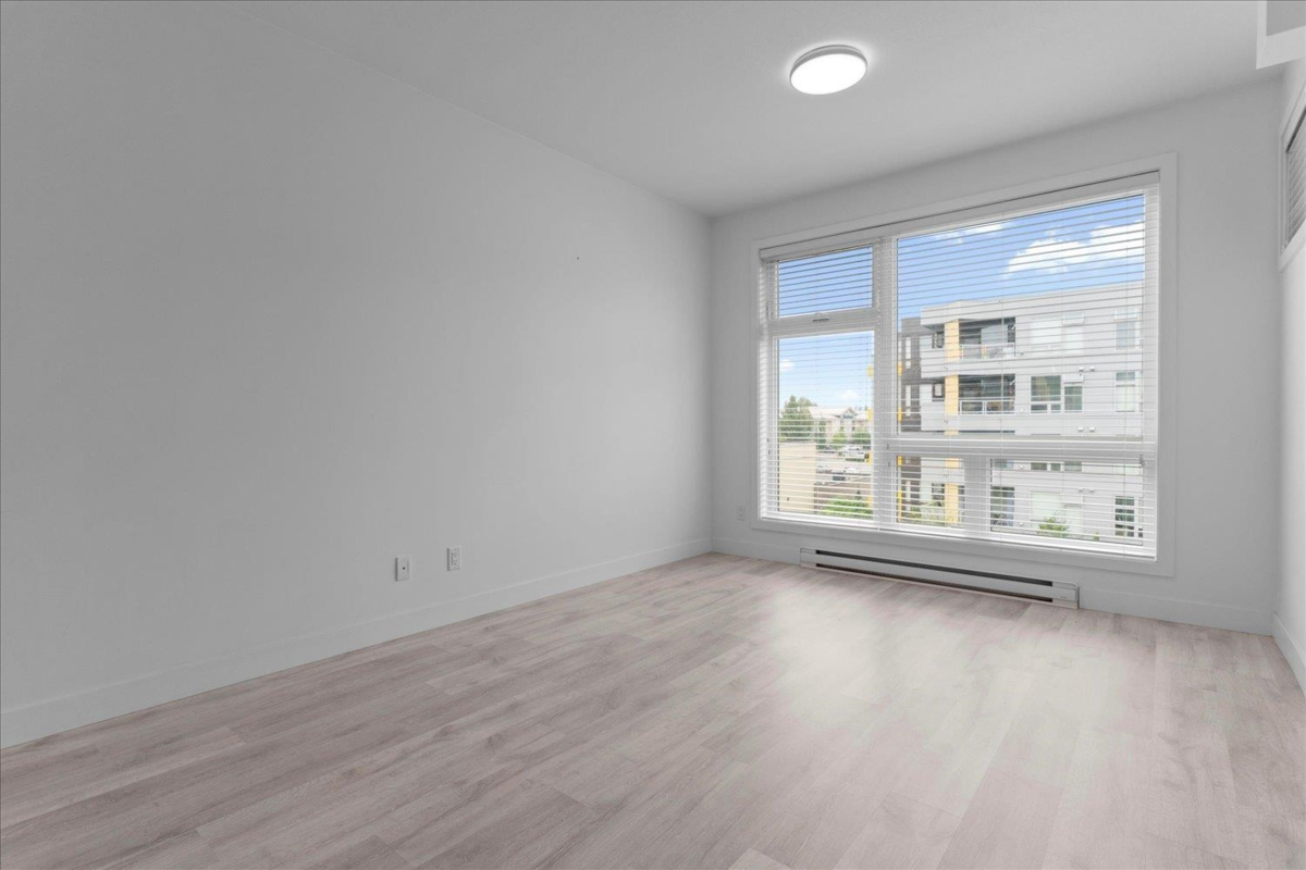 Kitchen Photo of 509 32838 Landeau Place, Abbotsford, BC