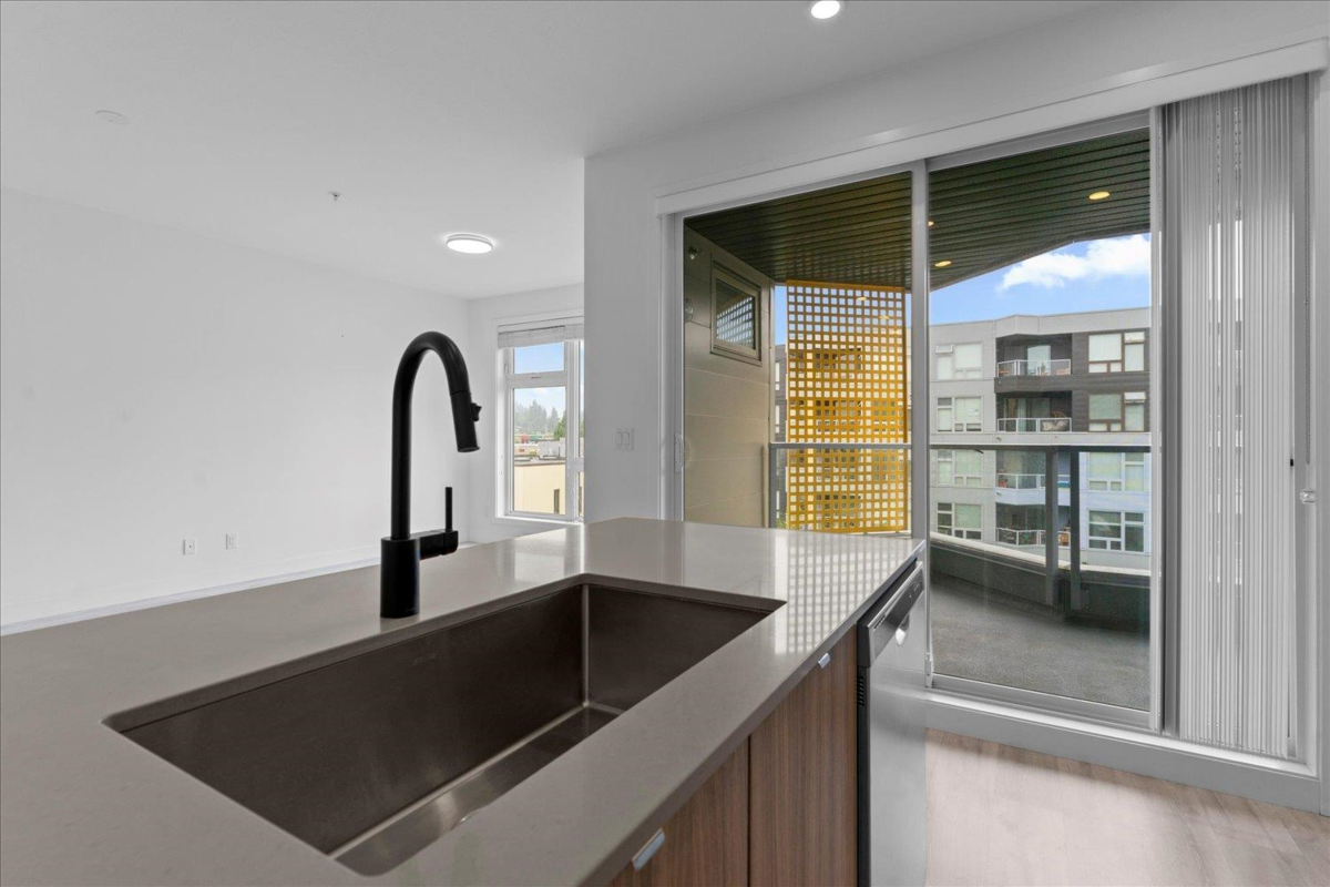 Powder Room Photo of 509 32838 Landeau Place, Abbotsford, BC