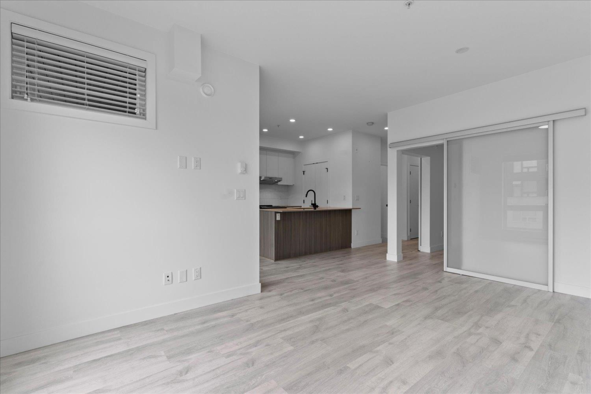 Primary Bedroom Photo of 509 32838 Landeau Place, Abbotsford, BC