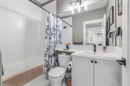 Hot Tub / Spa Photo of 2 5528 148 Street, Surrey, BC
