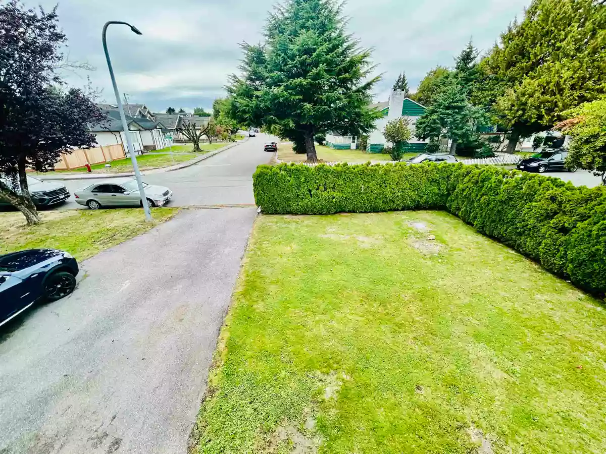 Dining Area Photo of 10540 Seaway Road, Richmond, BC