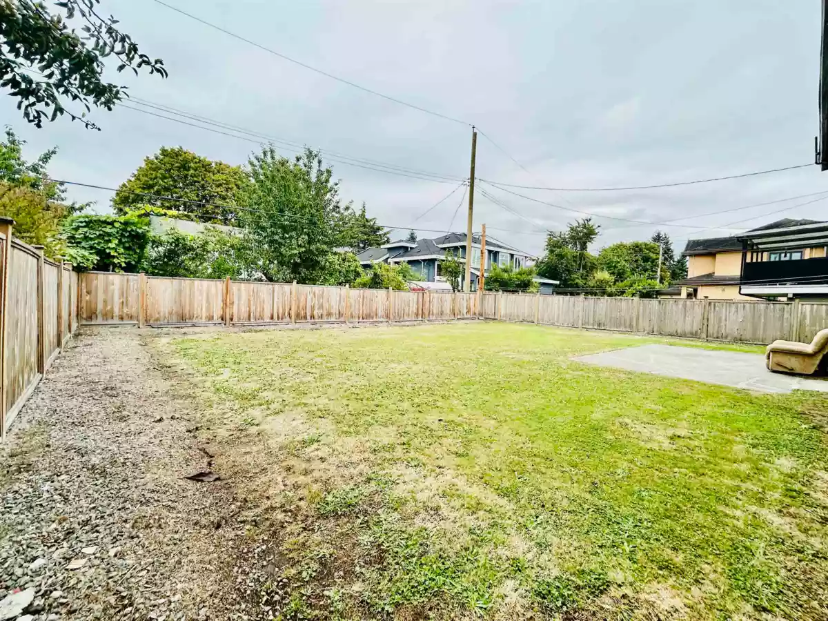 Front Yard Photo of 10540 Seaway Road, Richmond, BC