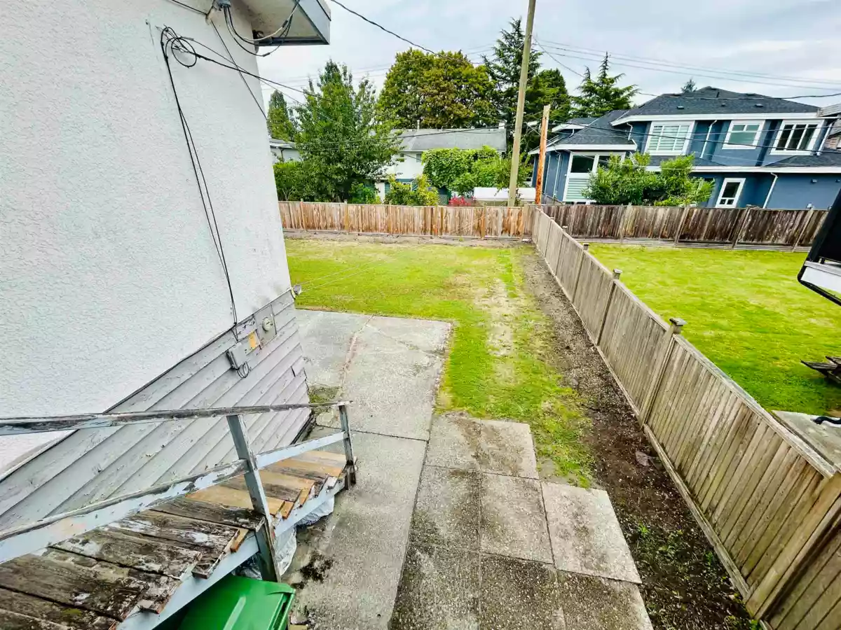 Garden / Landscaping Photo of 10540 Seaway Road, Richmond, BC