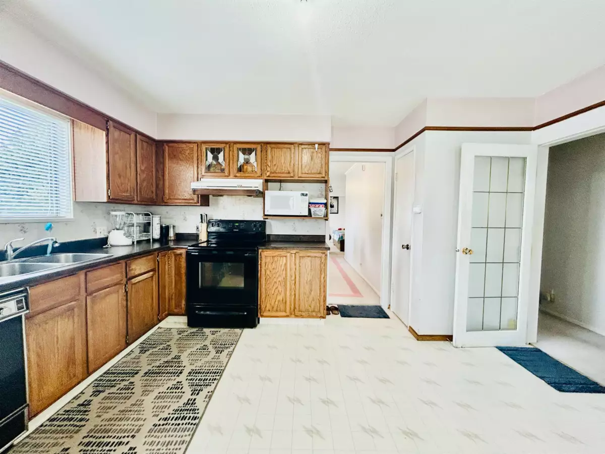 Mudroom Photo of 10540 Seaway Road, Richmond, BC