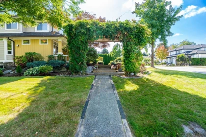7240 146 Street, Surrey, BC, Surrey — Single Family Residence for sale