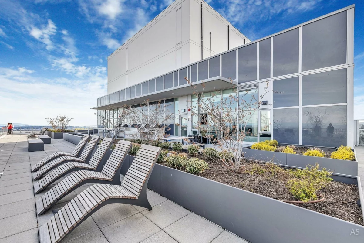 Basement Recreation Room Photo of 913 13350 Central Avenue, Surrey, BC