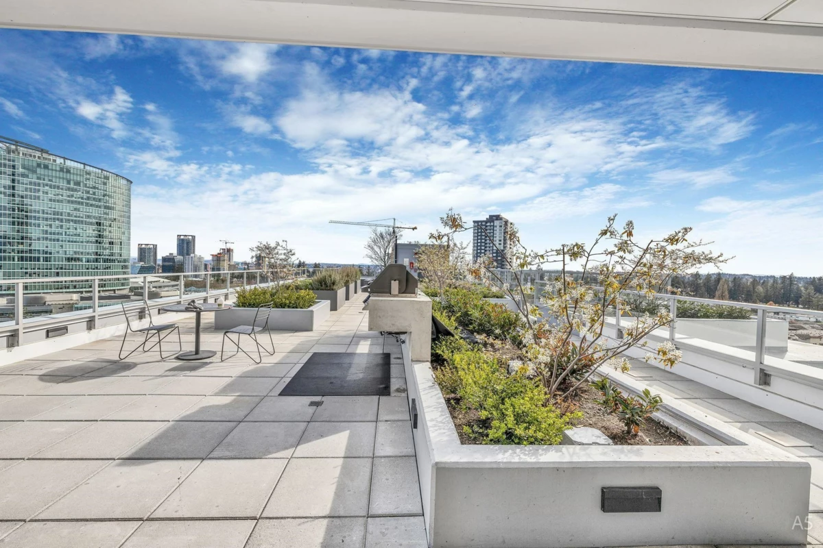 Mudroom Photo of 913 13350 Central Avenue, Surrey, BC