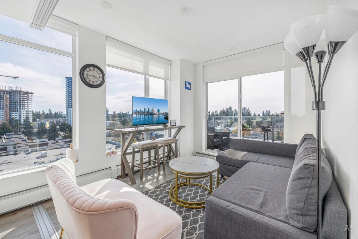 Primary Bathroom Photo of 913 13350 Central Avenue, Surrey, BC