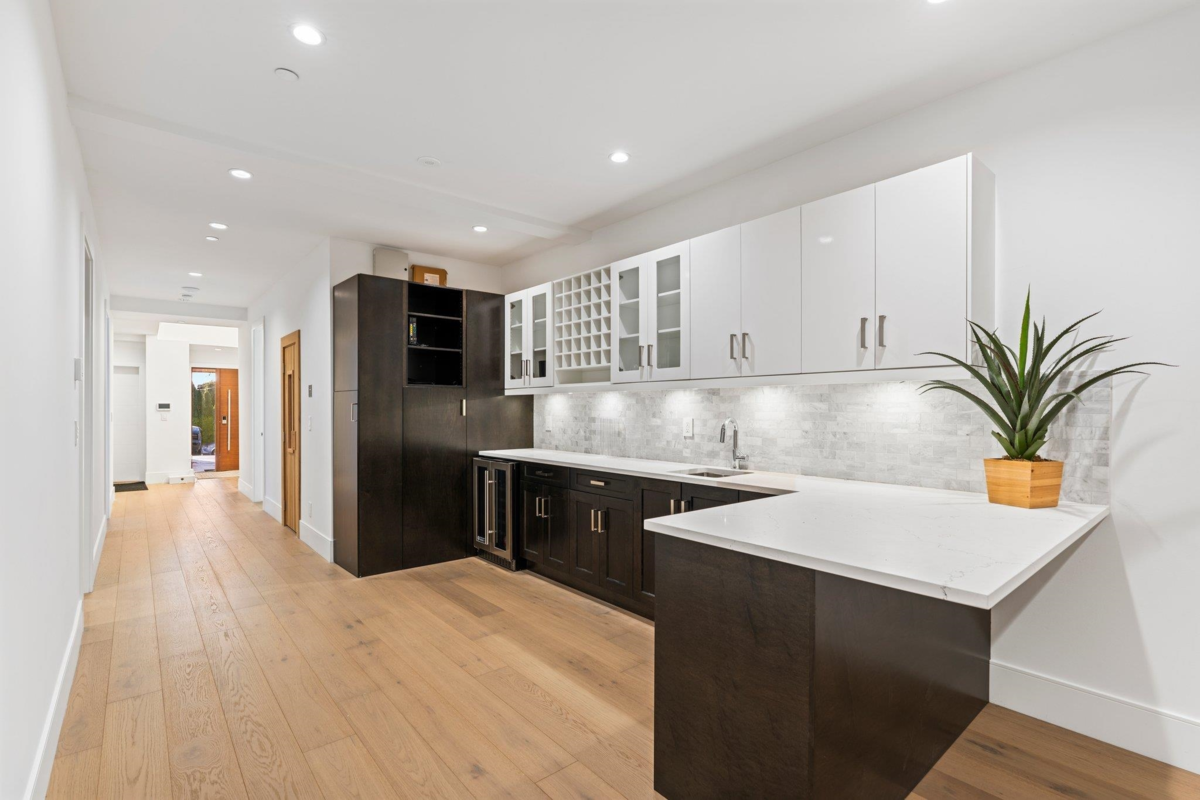 Outdoor Deck Photo of 14857 Buena Vista, White Rock, BC