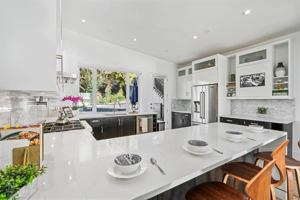 Pantry Photo of 14857 Buena Vista, White Rock, BC