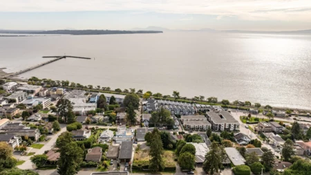 Fitness Center Photo Near 14857 Buena Vista, White Rock, BC