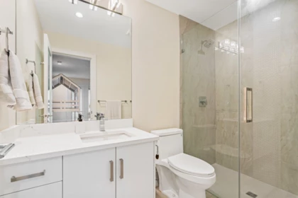Laundry Room Photo of 14857 Buena Vista, White Rock, BC