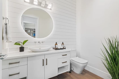 Primary Bathroom Photo of 14857 Buena Vista, White Rock, BC