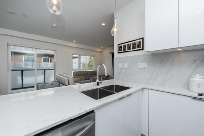 A303 8447 202 Street, Langley, BC, Langley — Apartment/Condo for sale