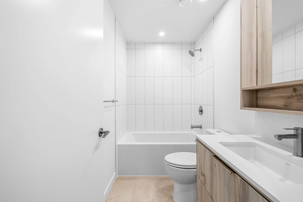 Entry Foyer Photo of 408 3596 Malsum Drive, North Vancouver, BC