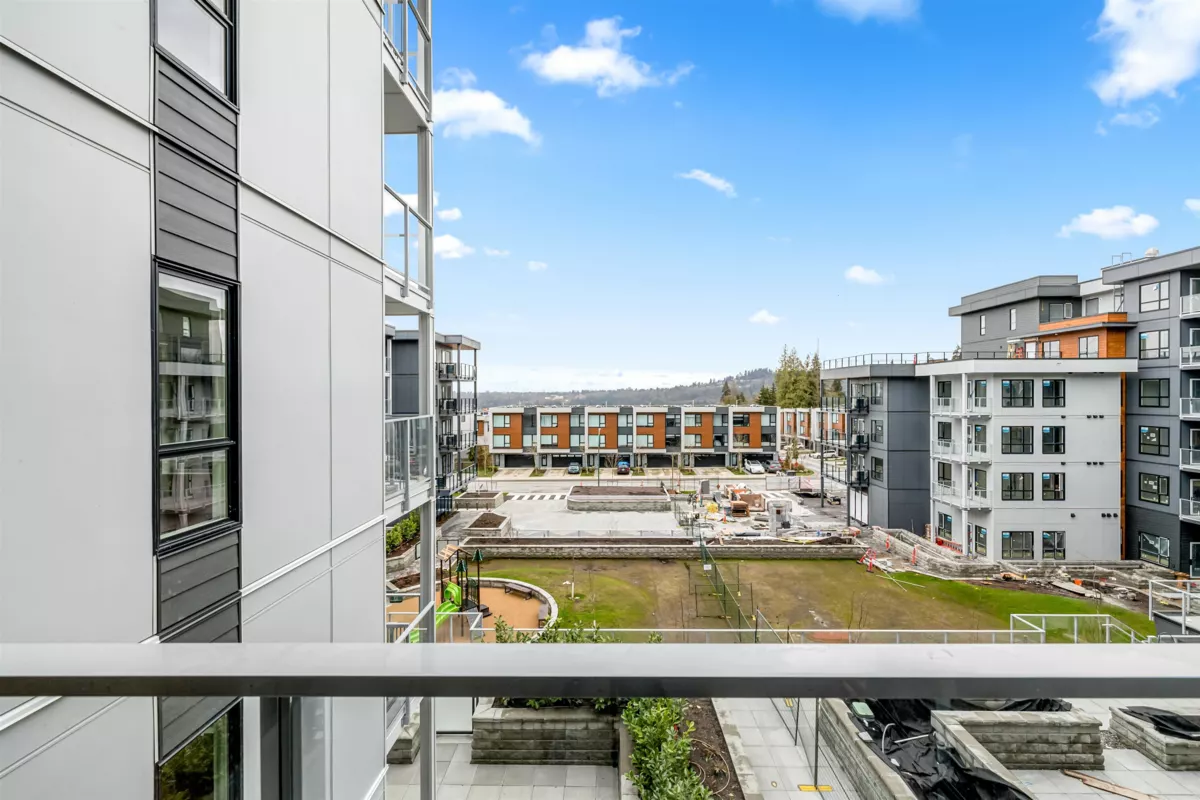 Outdoor Deck Photo of 408 3596 Malsum Drive, North Vancouver, BC