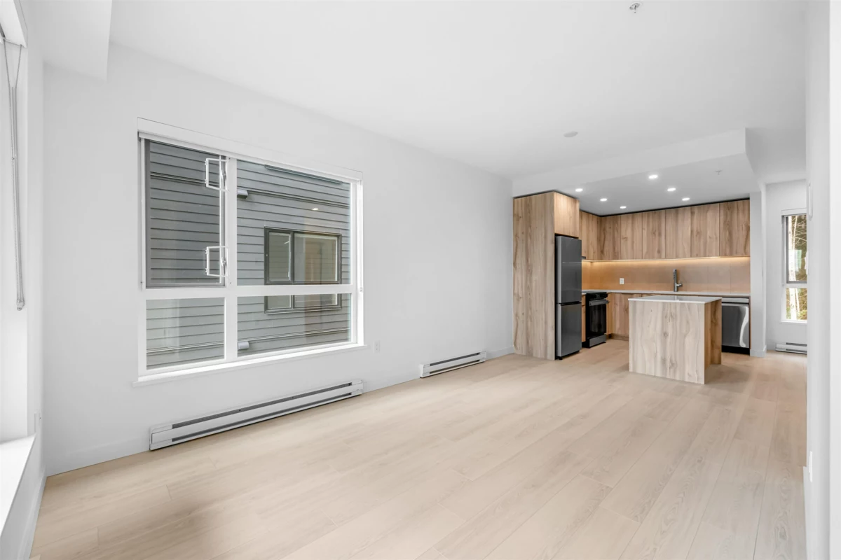Primary Bathroom Photo of 408 3596 Malsum Drive, North Vancouver, BC