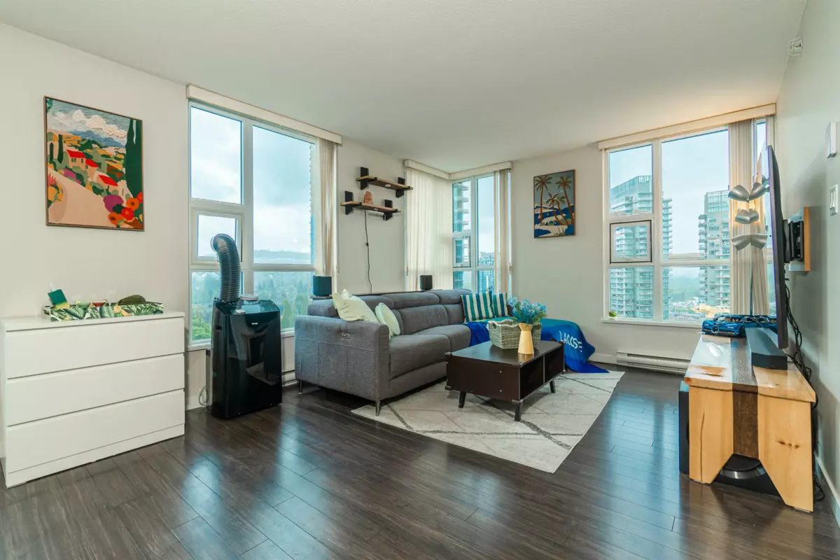 Pantry Photo of 1901 2200 Douglas Road, Burnaby, BC