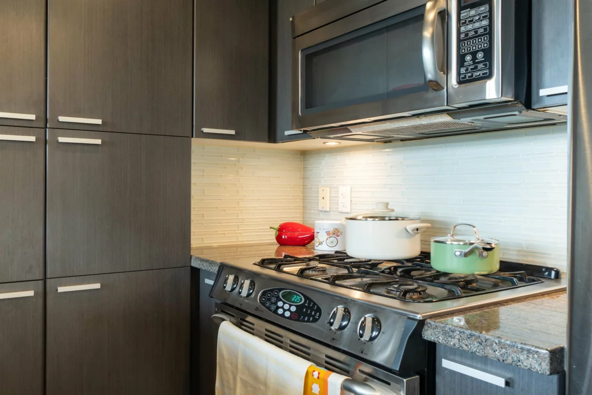 Walk-In Closet Photo of 1901 2200 Douglas Road, Burnaby, BC