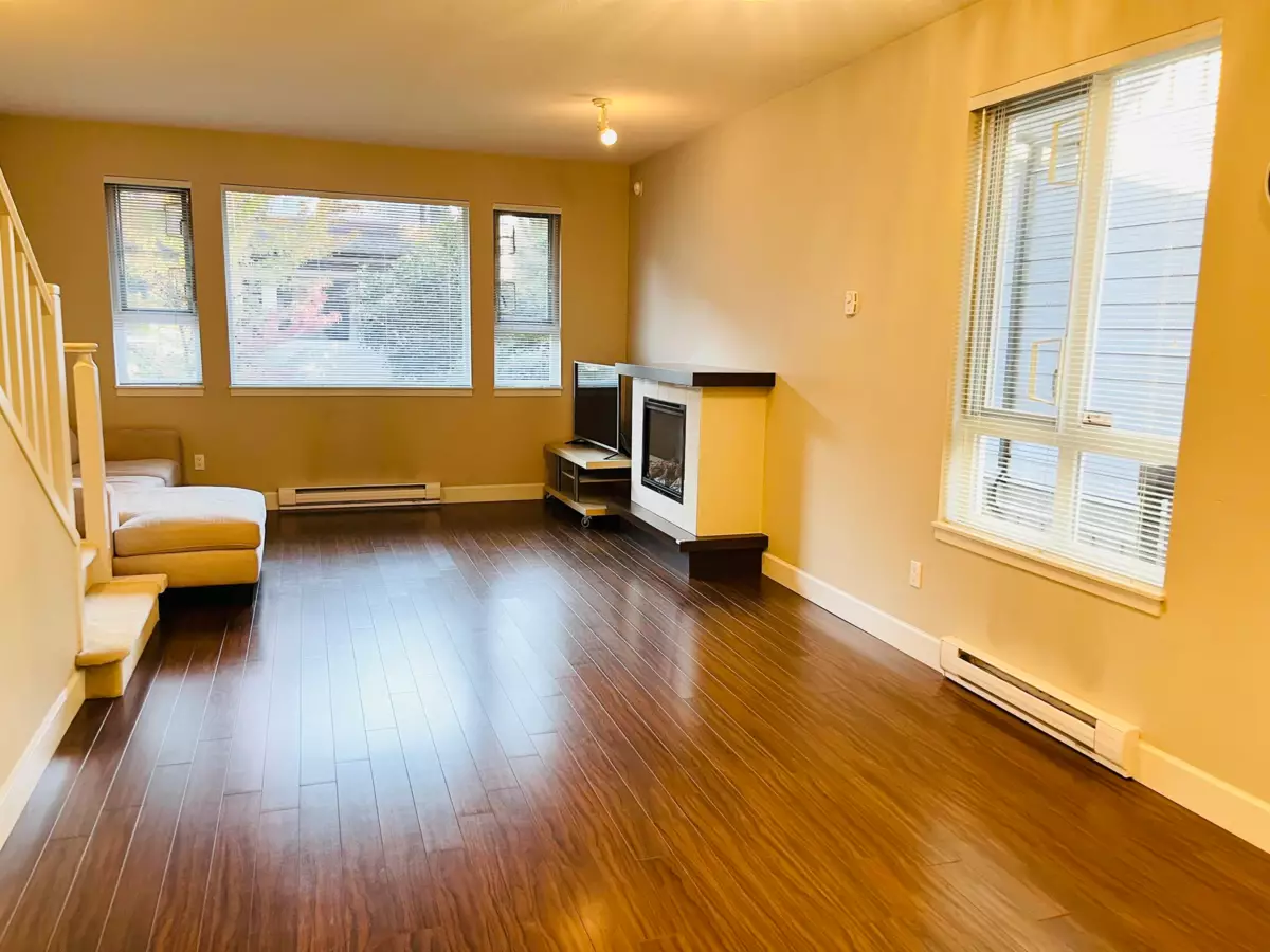Kitchen Photo of 25 9551 Ferndale Road, Richmond, BC