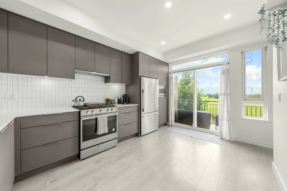 Primary Bathroom Photo of 13 4408 Cormorant Way, Tsawwassen, BC