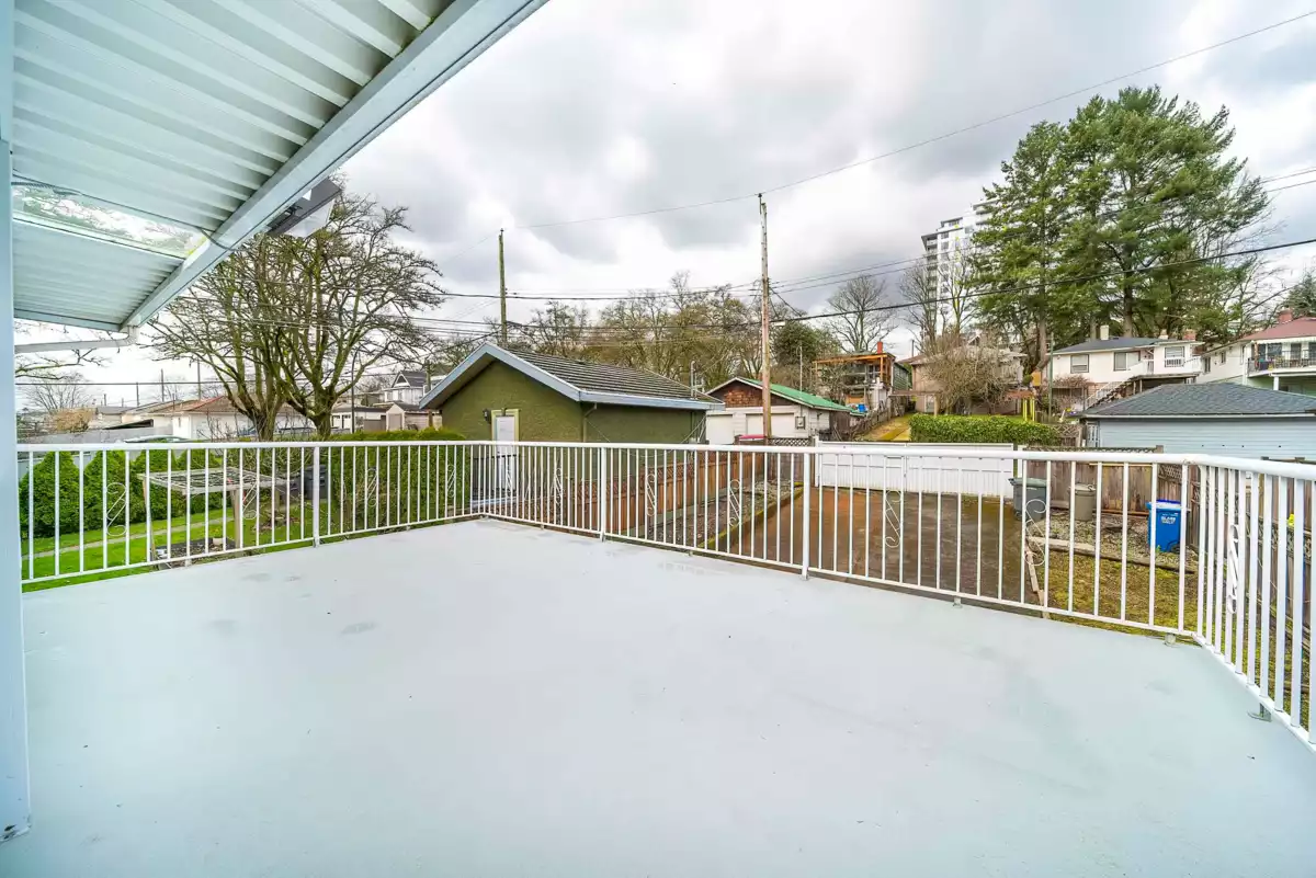 Hot Tub / Spa Photo of 3609 Turner Street, Vancouver, BC